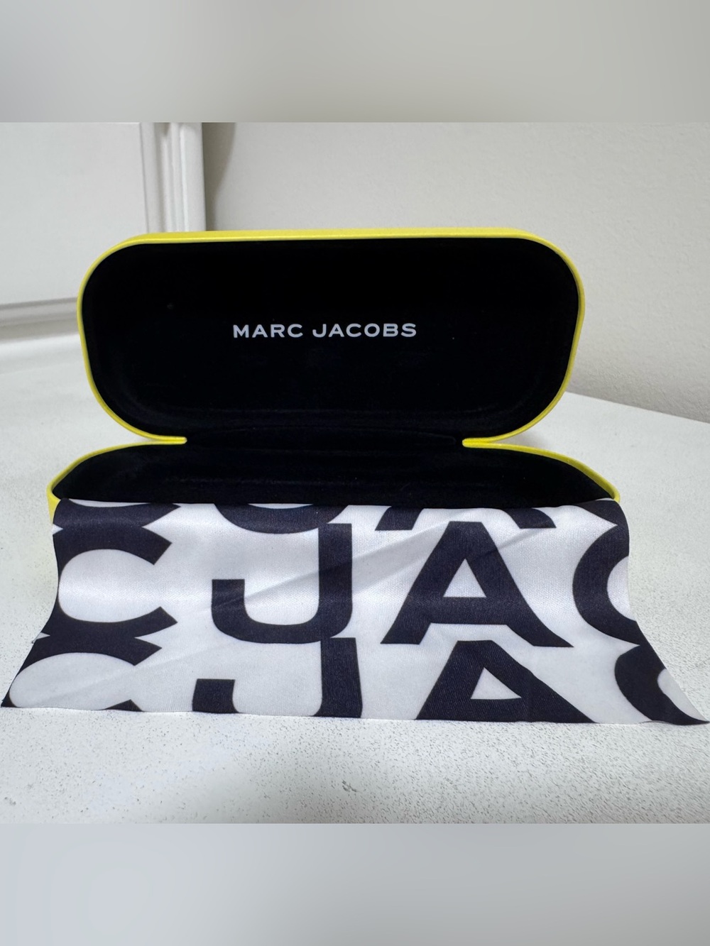 Marc Jacobs Sunglasses Case Eyeglass Hard Case and Cleaning Cloth, Yellow